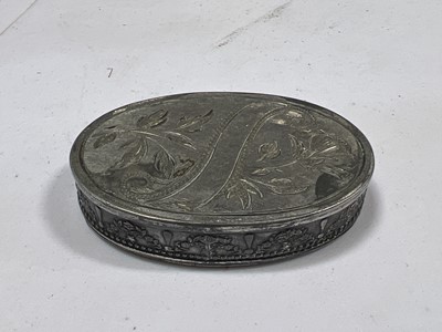 Lot 65 - Victorian white metal engraved snuff box