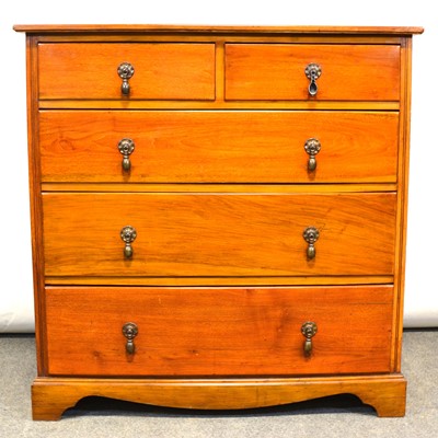 Lot 359 - Edwardian walnut chest of drawers