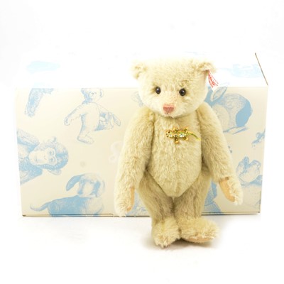 Lot 183 - Steiff Germany teddy bear, 034923 'Lysander', boxed with certificate