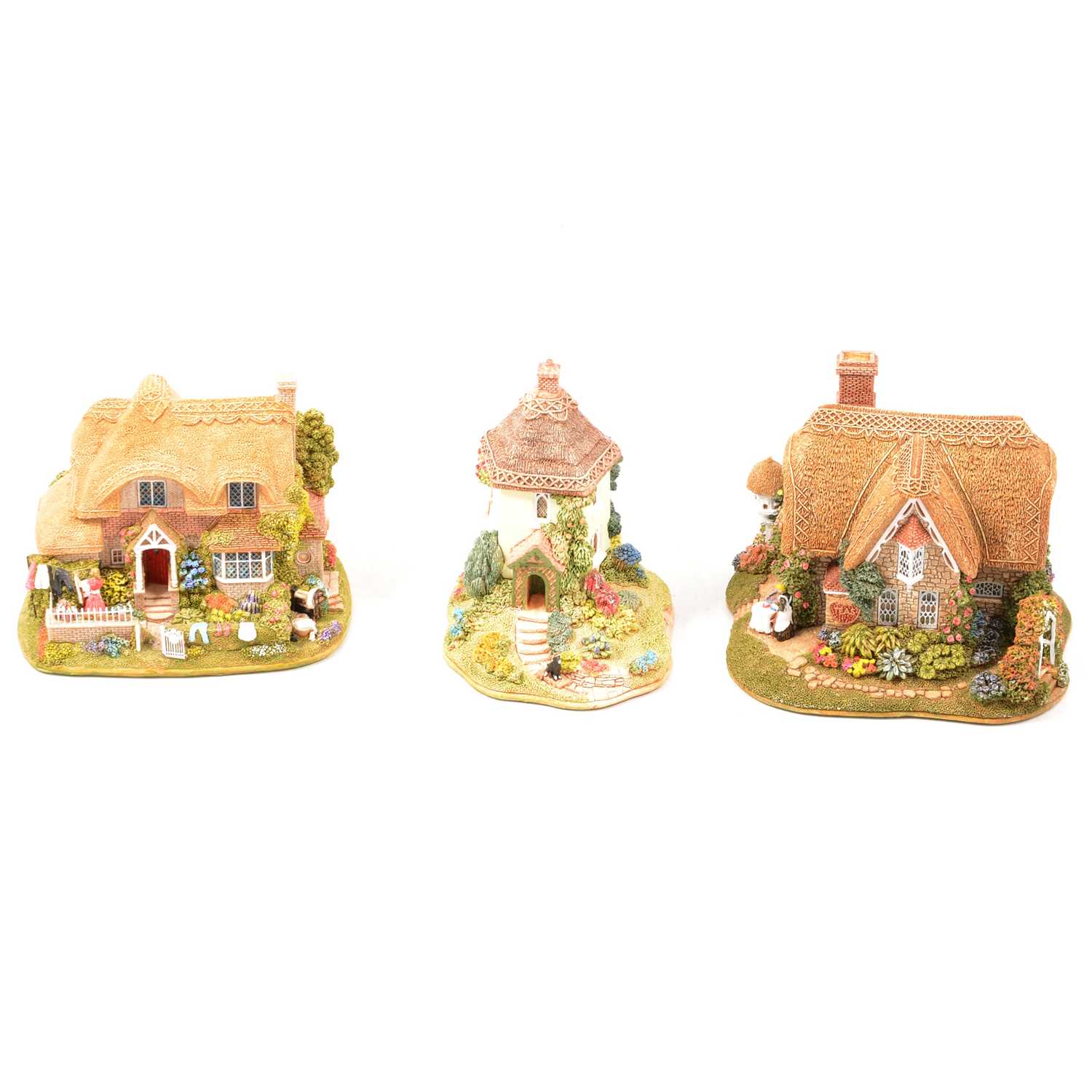 Lane Model 10 Lot 62 - Collection of twenty-six Lilliput Lane models
