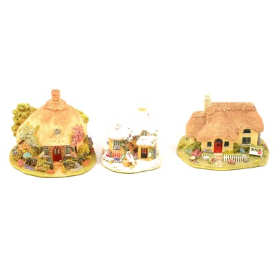 Lot 72 - Collection of twenty-four Lilliput Lane models