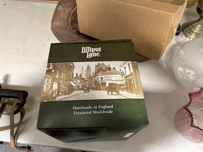 Lot 96 - Collection of five Lilliput Lane models