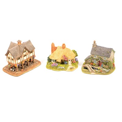 Lot 131 - Collection of Twenty four Lilliput Lane models