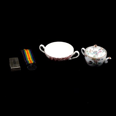 Lot 236 - Small Chinese porcelain teapot, etc.