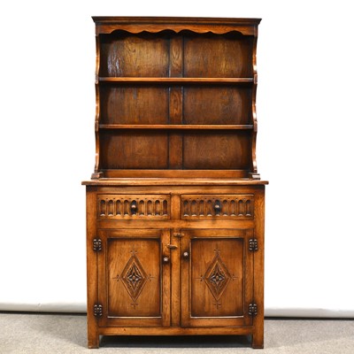 Lot 367 - Reproduction oak dresser, of small size.