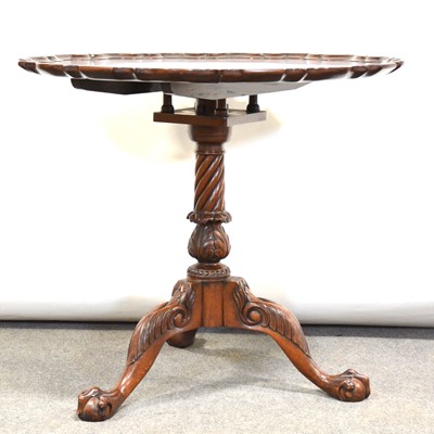 Lot 488 - Reproduction mahogany Chippendale style tripod table