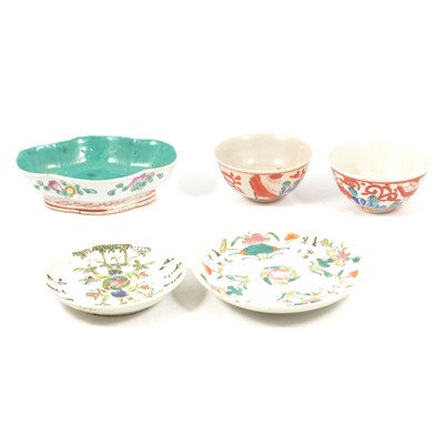 Lot 73 - Five items of Chinese polychrome porcelain