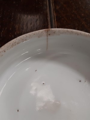 Lot 49 - Canton bowl and a four-heights storage jar