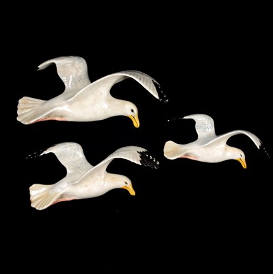 Lot 88 - Set of three Beswick pottery seagull models