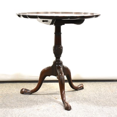 Lot 397 - George III style mahogany table