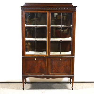 Lot 426 - Edwardian mahogany china cabinet