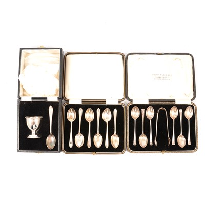 Lot 268 - Two sets of silver teaspoons and silver eggcup and spoon