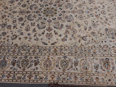 Lot 506 - Kashan rug