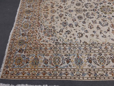 Lot 506 - Kashan rug