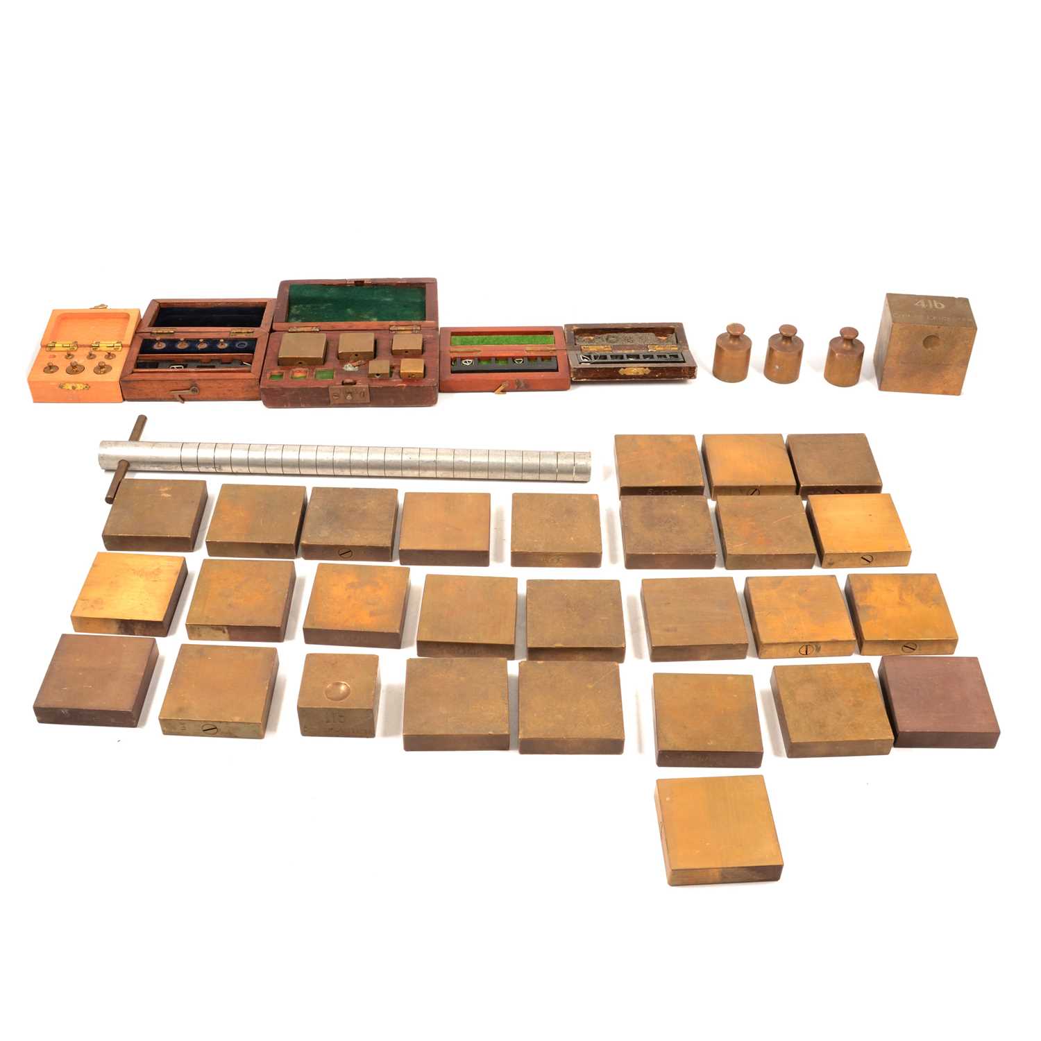 Lot 170 Brass 4lb square weight, City of Leicester;