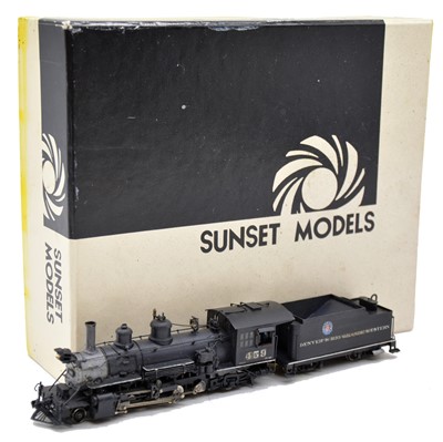 Lot 131 - Sunset Models HOn3 gauge steam locomotive and tender, brass model, boxed