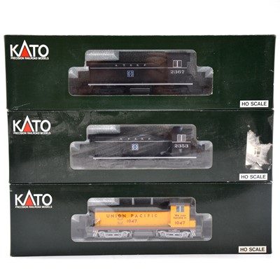 Lot 51 - Three Kato HO gauge NW2 diesel locomotives, boxed