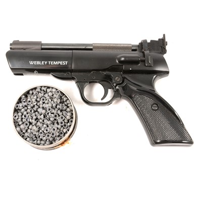 Lot 205 - Webley Tempest air pistol