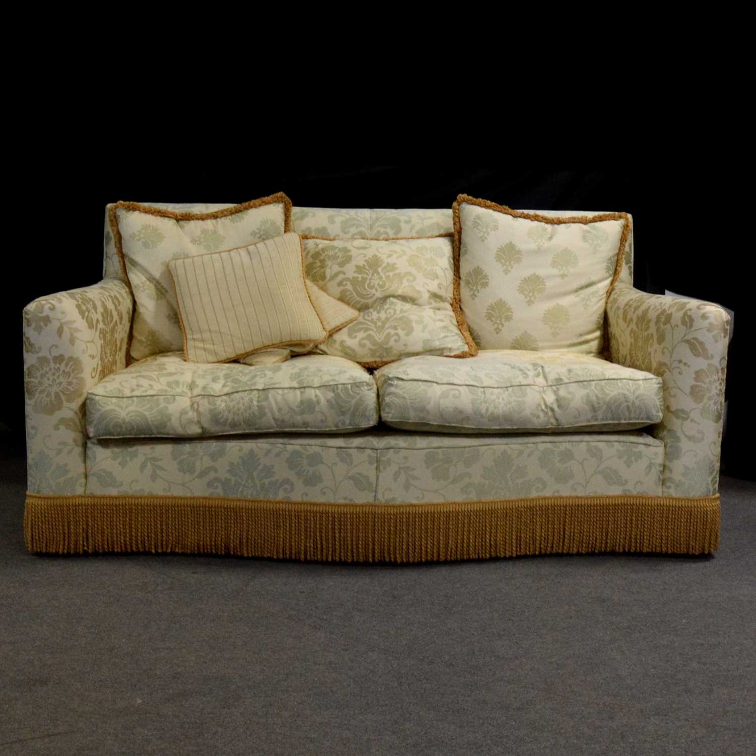 Lot 383 - Three-piece Duresta lounge suite