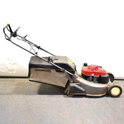 Lot 510 - Honda HRD 536 petrol lawn mower