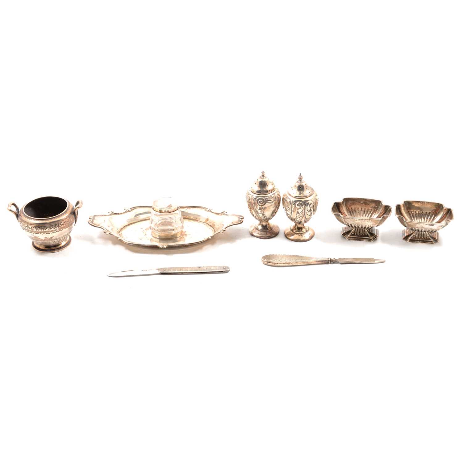Lot 254 - Edwardian silver desk stand, Henry Bourne, Birmingham 1905, and other small silver items.