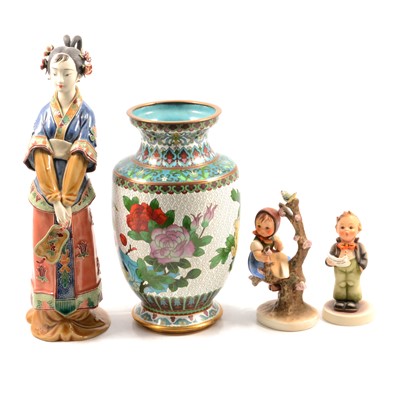 Lot 43 - Cabinet cups and saucers, modern Chinese cloisonné vase and figure, two Hummel figures.