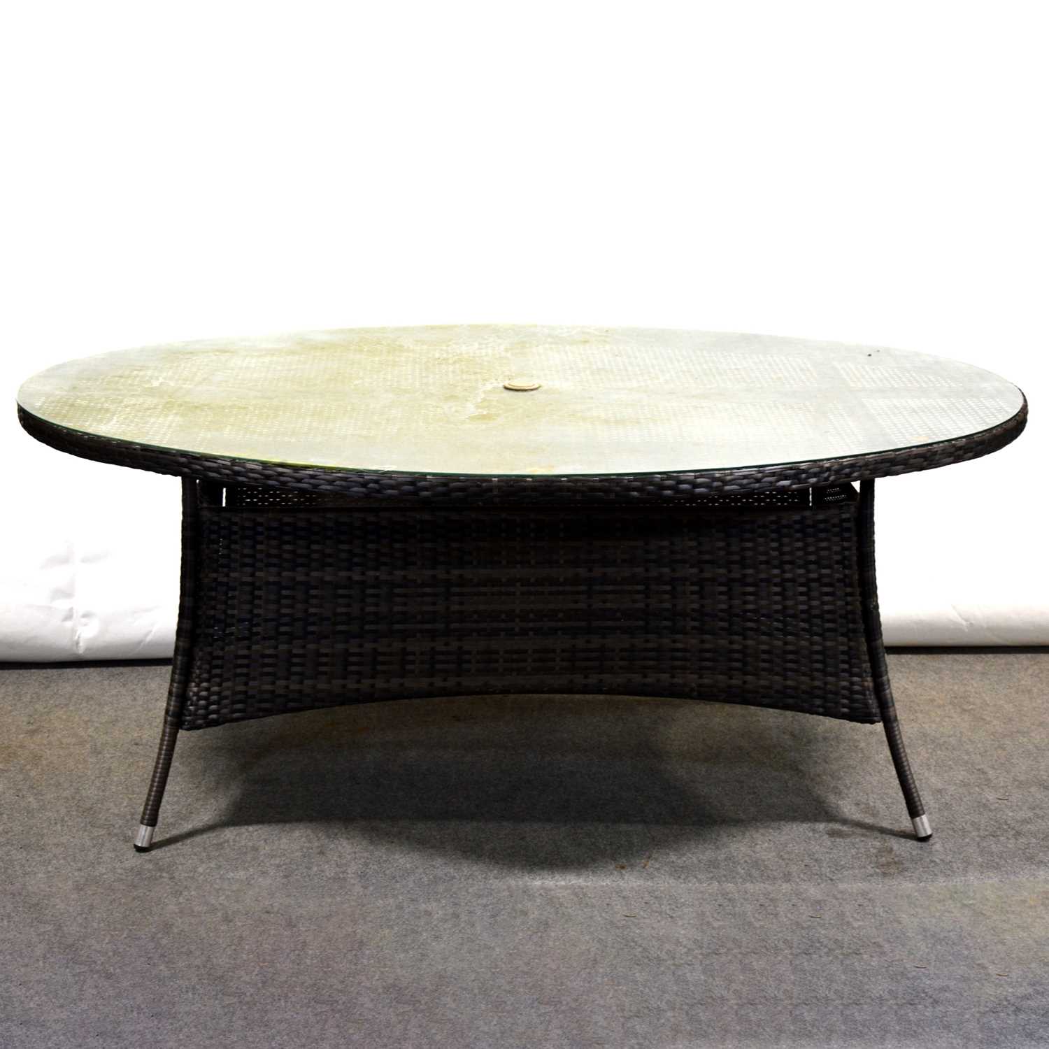 Lot 465 - Plastic rattan patio set by Nova,