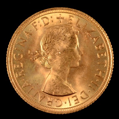 Lot 235 - Elizabeth II gold Sovereign coin