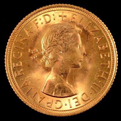 Lot 236 - Elizabeth II gold Sovereign coin