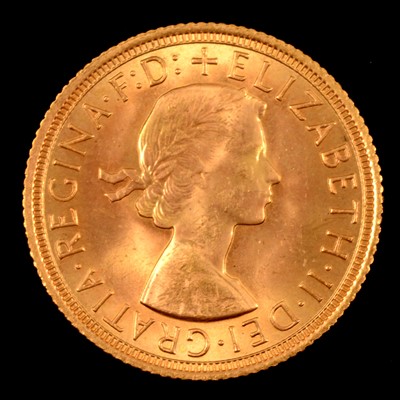 Lot 238 - Elizabeth II gold Sovereign coin