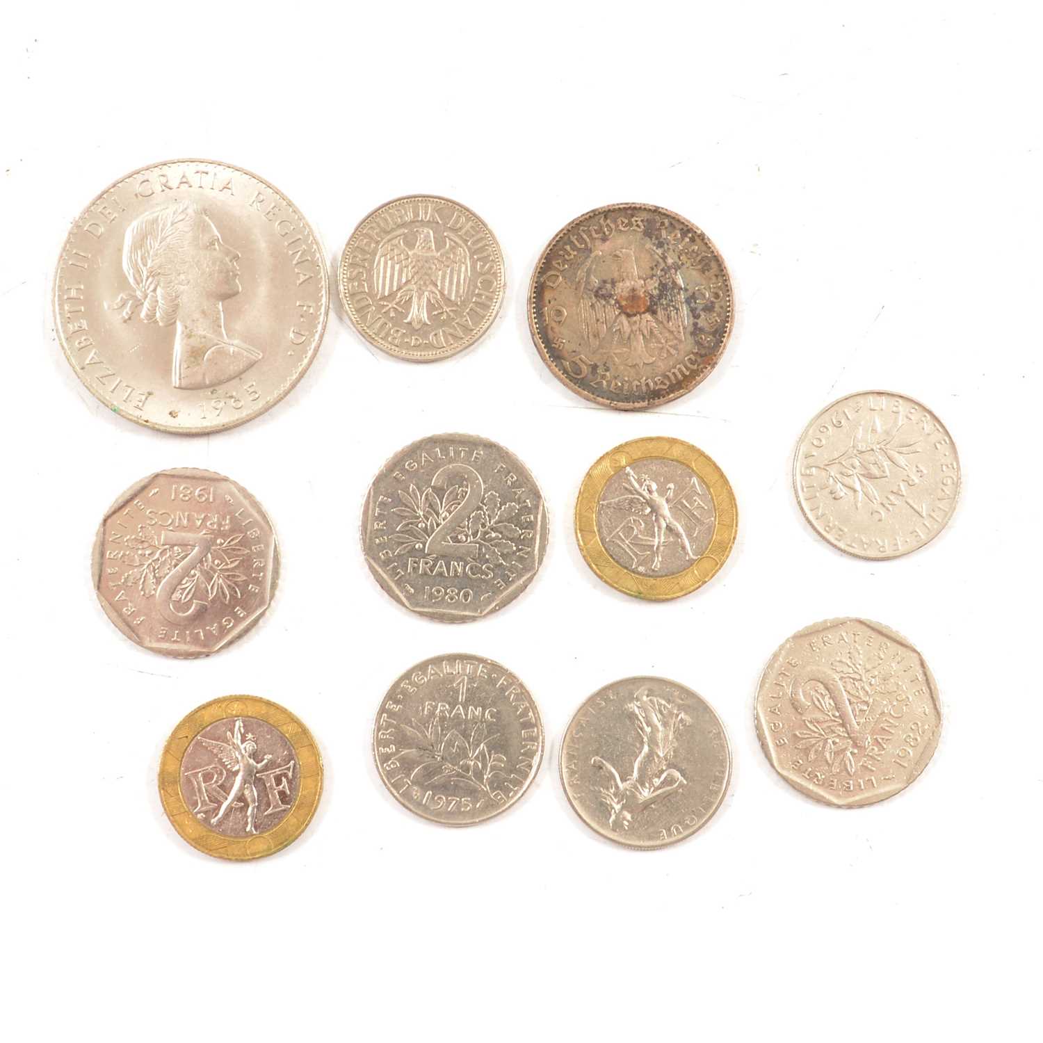 Lot 173 - Collection of British and foreign coins and banknotes.