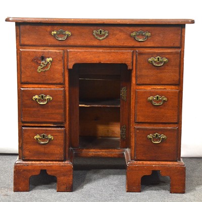 Lot 443 - George III mahogany kneehole desk