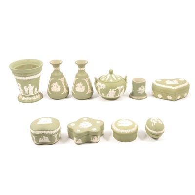 Lot 24 - Small quantity of Wedgwood green jasperware