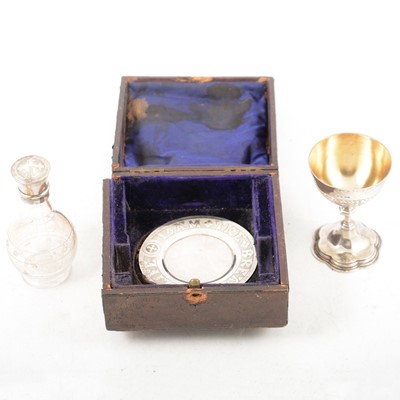 Lot 273 - A Victorian silver travelling communion set, H J Lias & Son, London 1873