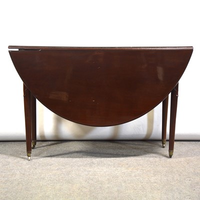 Lot 347 - Georgian mahogany dining table