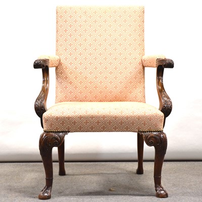 Lot 400 - George III mahogany Gainsborough chair