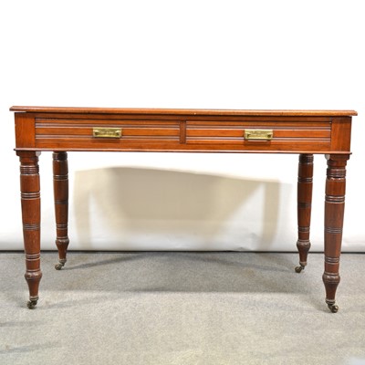 Lot 469 - Late Victorian walnut side table