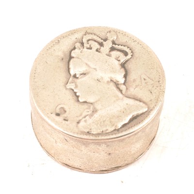 Lot 278 - Queen Anne silver patch box