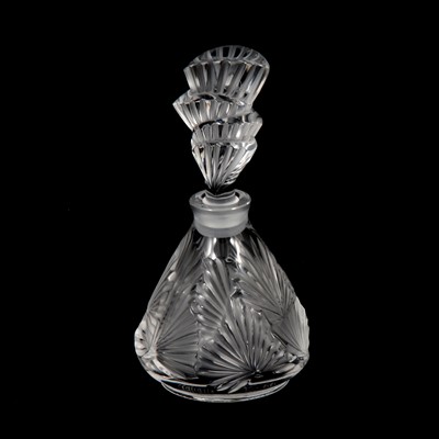 Lot 236 - Marie-Claude for Lalique, a perfume/scent bottle in the Palmette design.