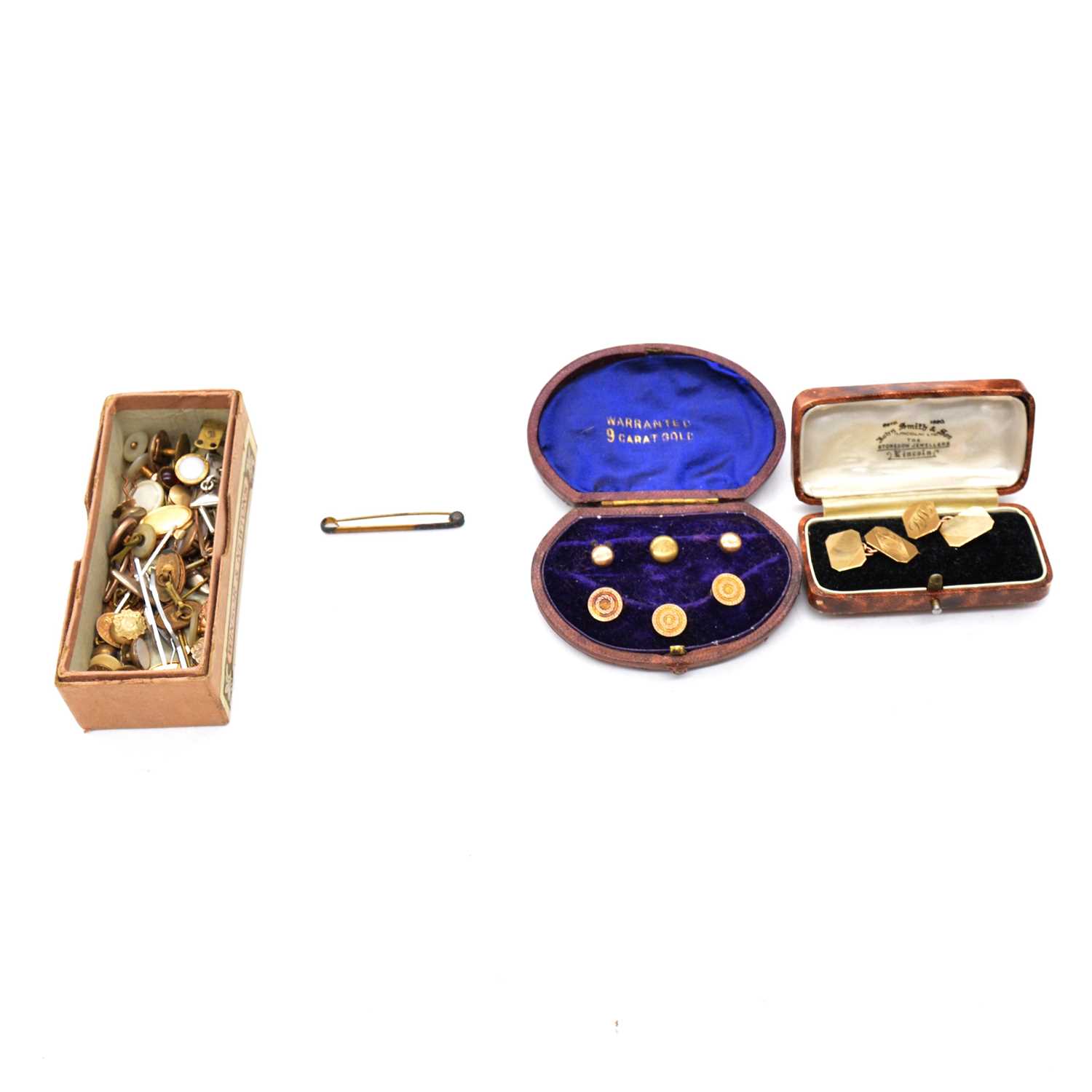 Lot 268 - Quantity of dress studs and pair of 9 carat gold cufflinks