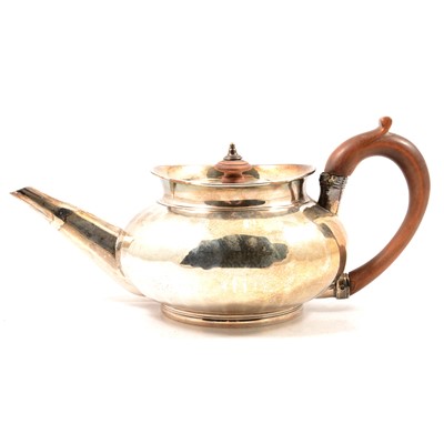 Lot 298 - Georgian silver teapot, John Robins, London 1800.