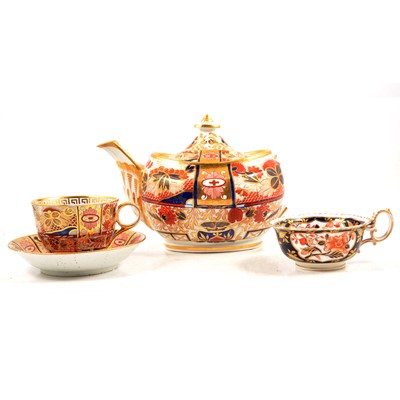 Lot 87 - English porcelain Imari pattern teapot, tea bowls, cups, etc