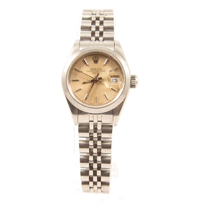 Lot 343 - Rolex - a lady's Oyster Perpetual Date automatic wristwatch.