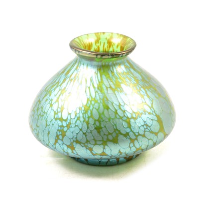 Lot 27 - Loetz iridescent glass Papillon vase