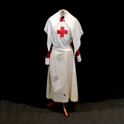 Lot 191 - WWI Red Cross Nurse uniform