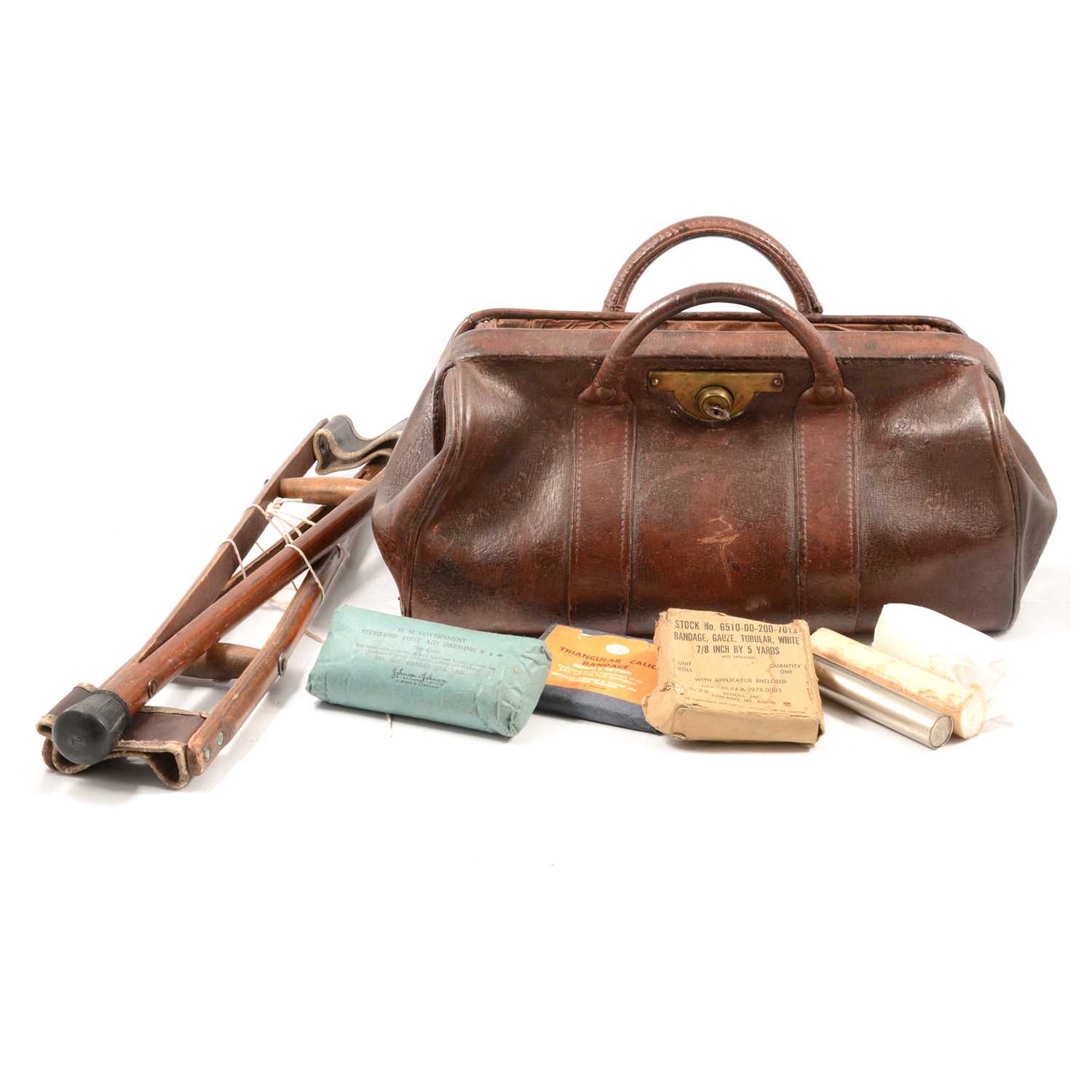 Lot 206 - Vintage leather small Gladstone bag, etc.