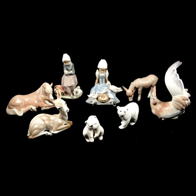 Lot 10 - Eight Llodro porcelain models