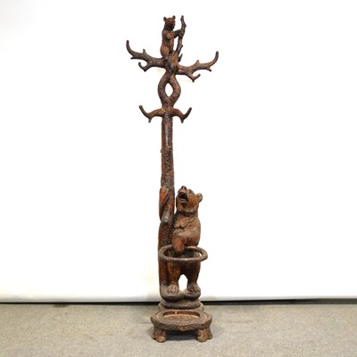 Lot 409 - Black Forest carved bear hallstand