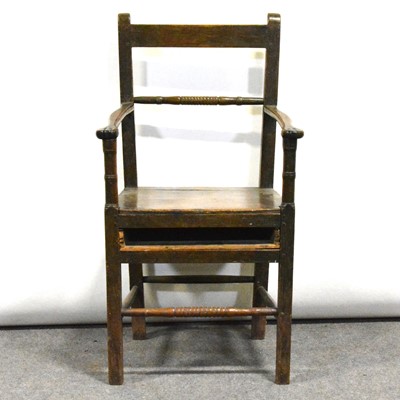 Lot 466 - Country mase joined oak chair