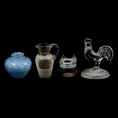 Lot 52 - Box of glassware and small items